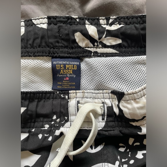 U.S. Polo Assn. Swim Shorts - Picture 2 of 4